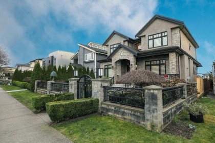 Photo 3 at 66 W 44th Avenue, Oakridge VW, Vancouver West
