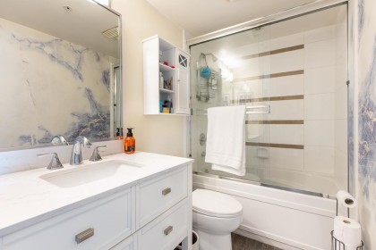 Photo 6 at 406 - 909 Mainland Street, Yaletown, Vancouver West