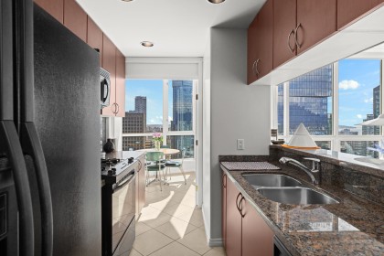 Photo 13 at 3705 - 1111 W Pender Street, Coal Harbour, Vancouver West