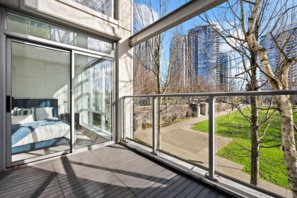 Photo 23 at TH105 - 638 Beach Crescent, Yaletown, Vancouver West