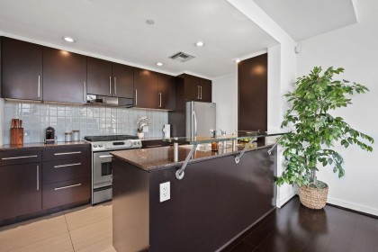 Photo 18 at TH105 - 638 Beach Crescent, Yaletown, Vancouver West