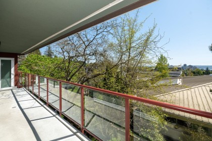 Photo 1 at 322 - 121 W 29 Street, Upper Lonsdale, North Vancouver