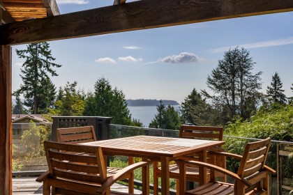 Photo 3 at 4615 Woodgreen Drive, Cypress Park Estates, West Vancouver