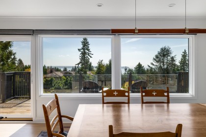 Photo 9 at 4615 Woodgreen Drive, Cypress Park Estates, West Vancouver