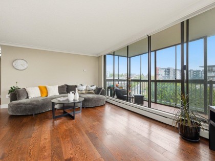 Photo 5 at 704 - 114 W Keith Road, Central Lonsdale, North Vancouver