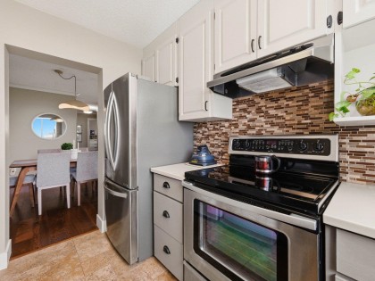 Photo 10 at 704 - 114 W Keith Road, Central Lonsdale, North Vancouver