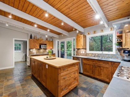 Photo 14 at 837 Wildwood Place, British Properties, West Vancouver