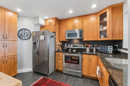 Photo 12 at 419 - 121 W 29th Street, Upper Lonsdale, North Vancouver