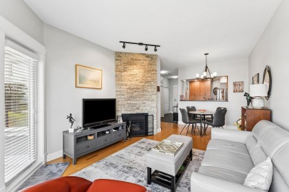 Photo 3 at 419 - 121 W 29th Street, Upper Lonsdale, North Vancouver