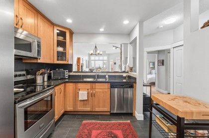 Photo 14 at 419 - 121 W 29th Street, Upper Lonsdale, North Vancouver