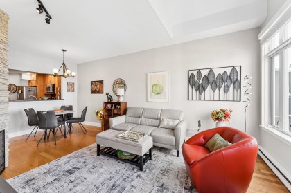 Photo 4 at 419 - 121 W 29th Street, Upper Lonsdale, North Vancouver