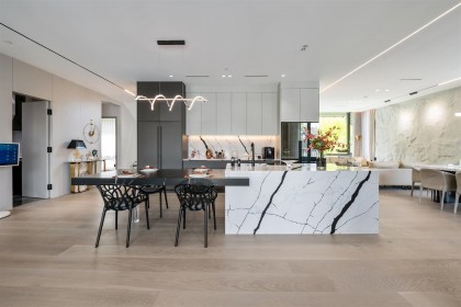 Photo 10 at 3823 W 51st Avenue, Southlands, Vancouver West