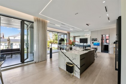 Photo 8 at 3823 W 51st Avenue, Southlands, Vancouver West