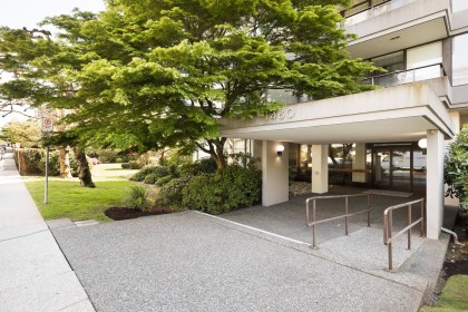 Photo 2 at 302 - 1480 Duchess Avenue, Ambleside, West Vancouver