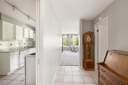 Photo 3 at 302 - 1480 Duchess Avenue, Ambleside, West Vancouver