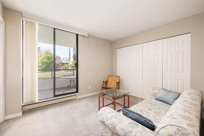 Photo 24 at 302 - 1480 Duchess Avenue, Ambleside, West Vancouver