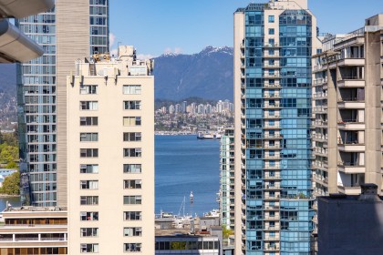 Photo 18 at 1606 - 1482 Robson Street, West End VW, Vancouver West