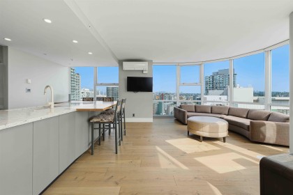 Photo 2 at 2908 - 193 Aquarius Mews, Yaletown, Vancouver West