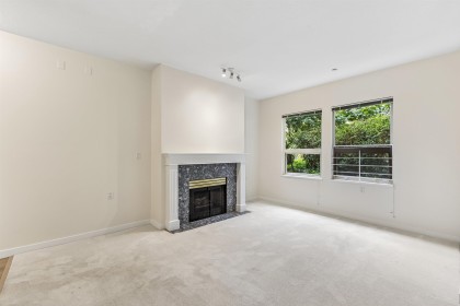 Photo 6 at 105 - 843 22nd Street, Dundarave, West Vancouver