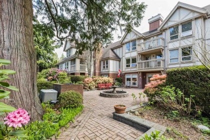 Photo 32 at 105 - 843 22nd Street, Dundarave, West Vancouver