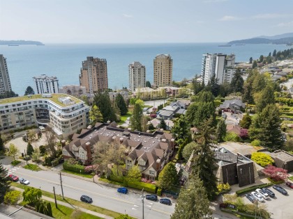 Photo 38 at 105 - 843 22nd Street, Dundarave, West Vancouver