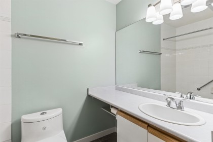 Photo 19 at 105 - 843 22nd Street, Dundarave, West Vancouver