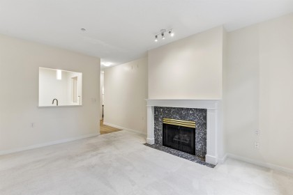 Photo 4 at 105 - 843 22nd Street, Dundarave, West Vancouver