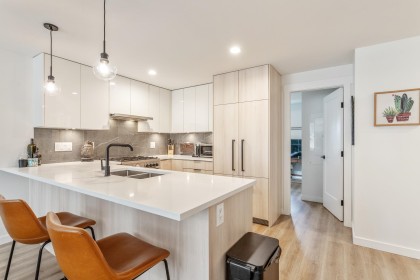 Photo 5 at 6 - 237 Ridgeway Avenue, Lower Lonsdale, North Vancouver