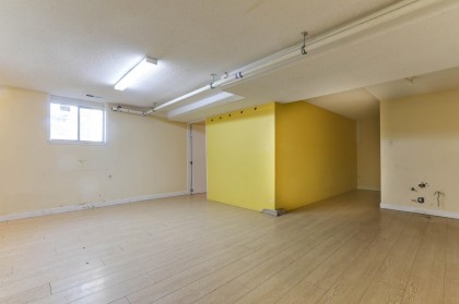 Photo 15 at 1479 W 57th Avenue, South Granville, Vancouver West