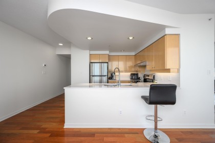 Photo 9 at 3707 - 1009 Expo Boulevard, Yaletown, Vancouver West