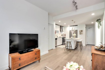 Photo 8 at 320 - 723 W 3rd Street, Harbourside, North Vancouver