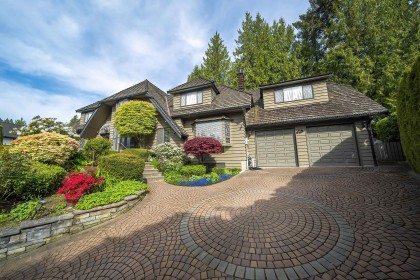 Photo 2 at 435 Inglewood Avenue, Cedardale, West Vancouver