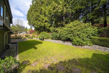 Photo 7 at 435 Inglewood Avenue, Cedardale, West Vancouver