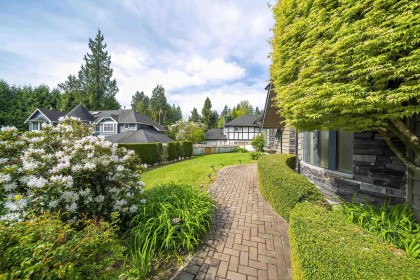 Photo 4 at 435 Inglewood Avenue, Cedardale, West Vancouver