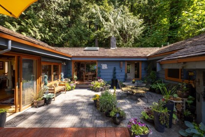 Photo 4 at 315 Bayview Road, Lions Bay, West Vancouver