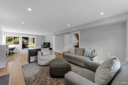 Photo 10 at 3521 Duval Road, Lynn Valley, North Vancouver