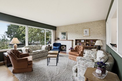 Photo 6 at 509 Granada Crescent, Upper Delbrook, North Vancouver