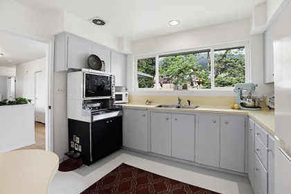 Photo 12 at 509 Granada Crescent, Upper Delbrook, North Vancouver