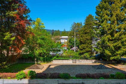 Photo 16 at 204 - 650 16th Street, Ambleside, West Vancouver