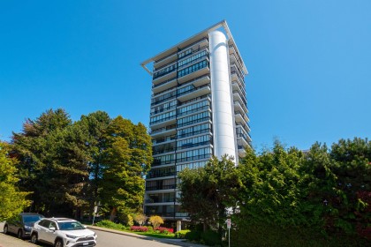 Photo 1 at 204 - 650 16th Street, Ambleside, West Vancouver