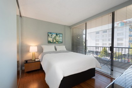 Photo 18 at 204 - 650 16th Street, Ambleside, West Vancouver