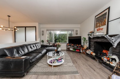 Photo 5 at 4377 Mountain Highway, Lynn Valley, North Vancouver