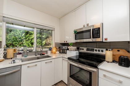 Photo 10 at 4377 Mountain Highway, Lynn Valley, North Vancouver