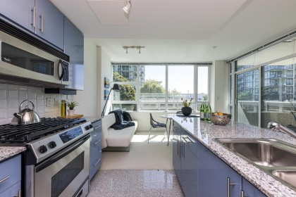 Photo 5 at 303 - 168 E Esplanade, Lower Lonsdale, North Vancouver