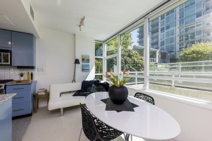 Photo 10 at 303 - 168 E Esplanade, Lower Lonsdale, North Vancouver