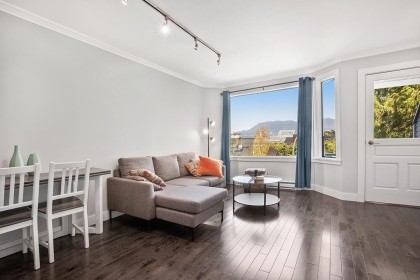 Photo 5 at B - 3546 Point Grey Road, Kitsilano, Vancouver West