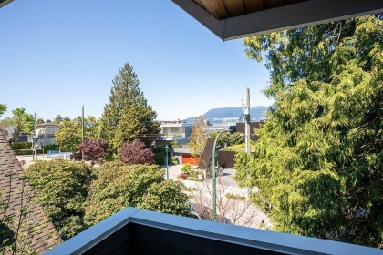Photo 4 at B - 3546 Point Grey Road, Kitsilano, Vancouver West