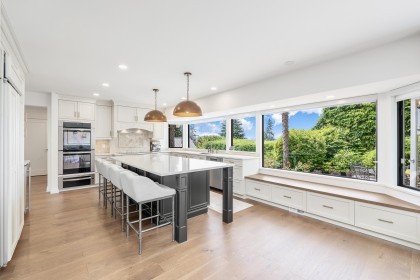 Photo 7 at 3047 Spencer Close, Altamont, West Vancouver