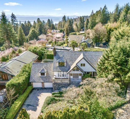 Photo 38 at 3047 Spencer Close, Altamont, West Vancouver