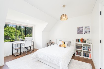 Photo 25 at 3047 Spencer Close, Altamont, West Vancouver